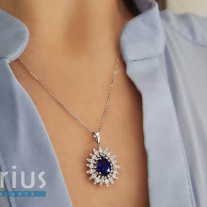 Diamant und Tropfen Saphir Collier in 14 K Weißgold - handgefertigter Diamantschmuck aus Feingold | Sirius Diamant
