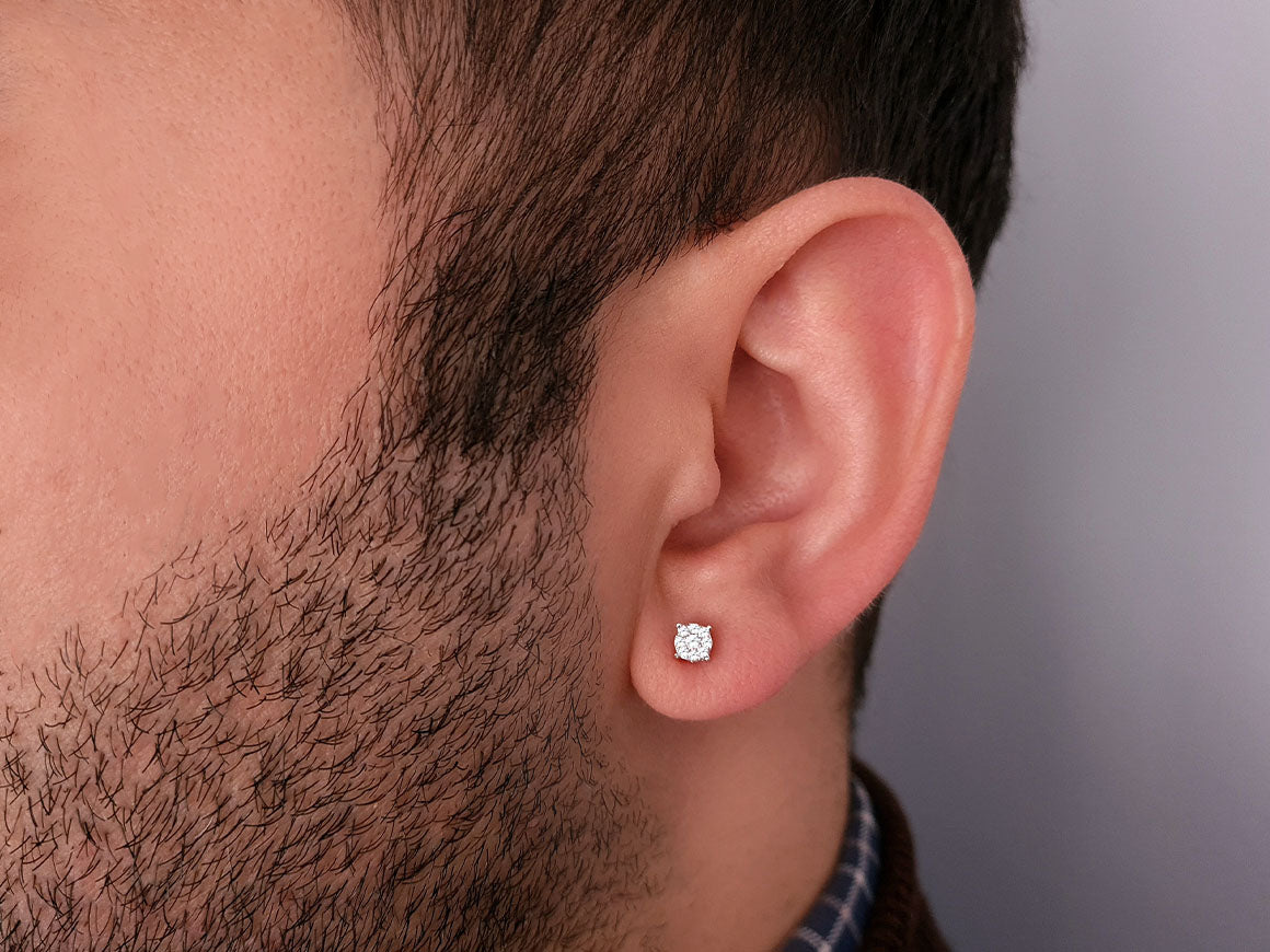 0.30 carat diamond solitaire effect men's earring in 8 K white gold