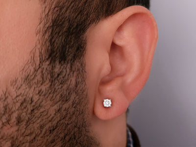 0.30 carat diamond solitaire effect men's earring in 8 K white gold