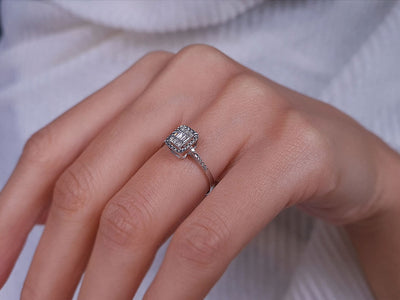 Bague baguette diamant effet 0,30 carat 