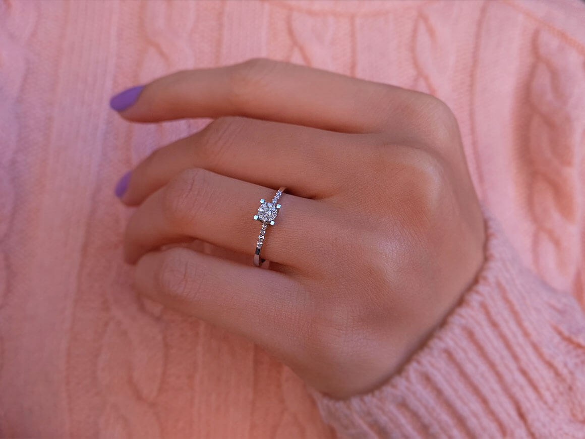 Bague solitaire en diamant effet 0,30 carat