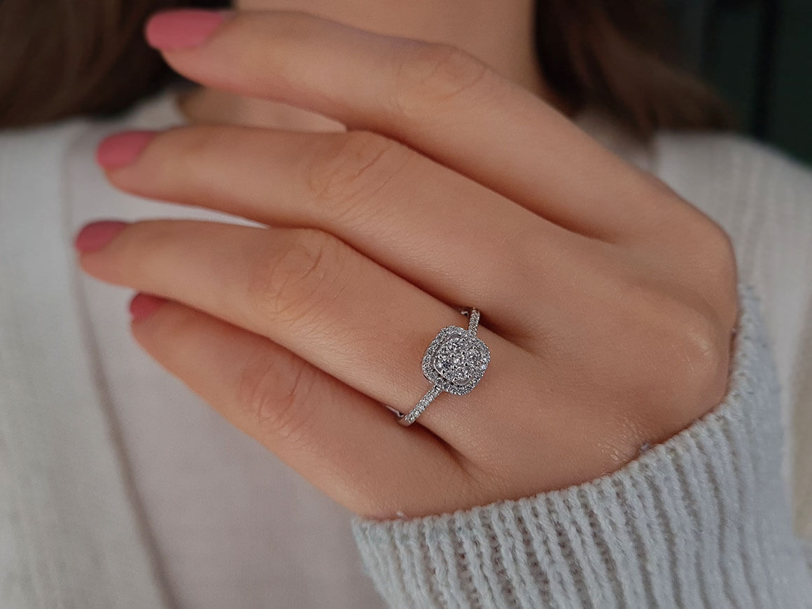 0.35 carat diamond borealis ring