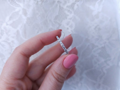 0,50 Karat Diamanten Halb-Ewigkeit-Ring in 14K Weißgold