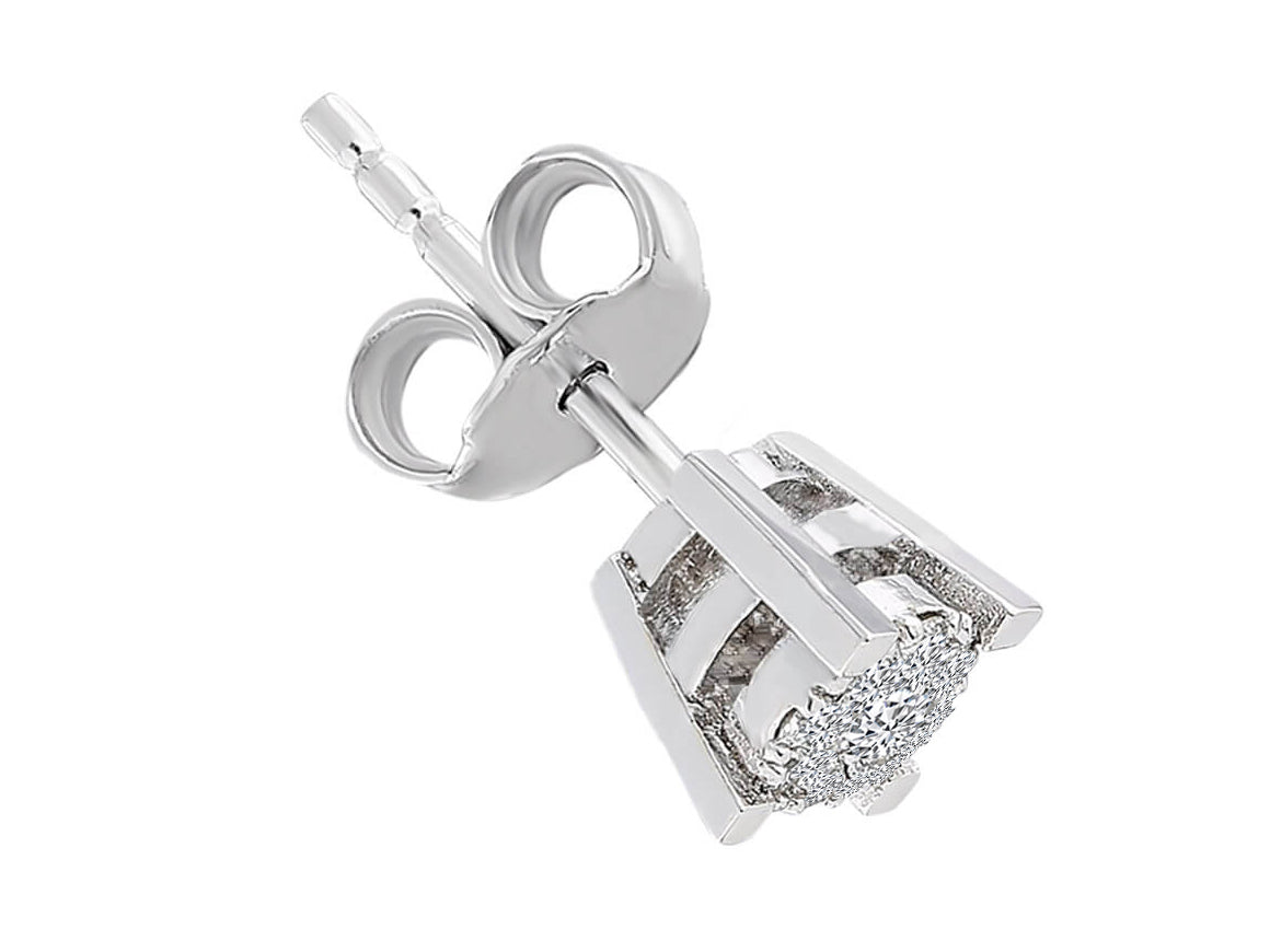 0.50 carat diamond earring for men in solitaire look