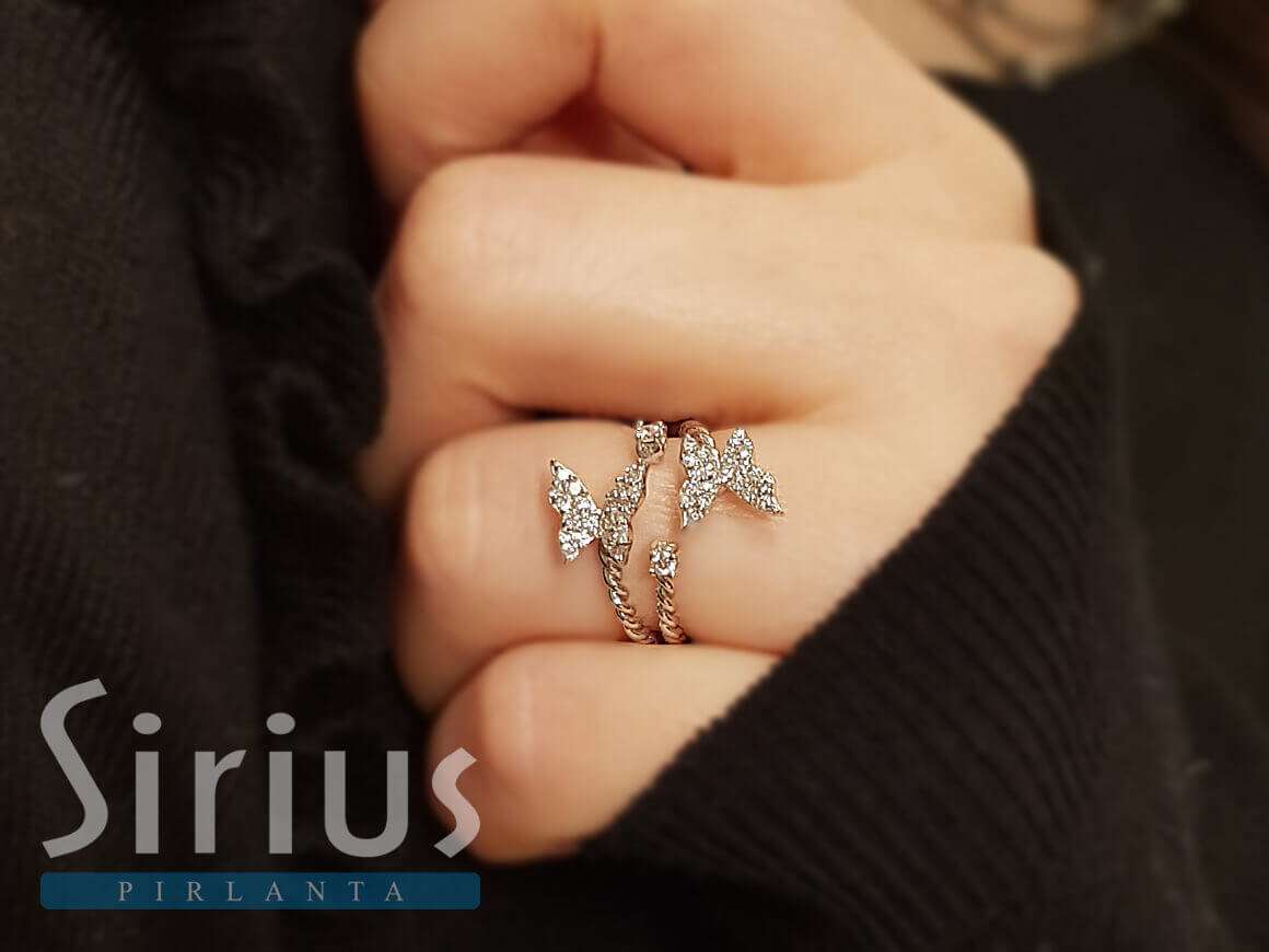 Bague double papillon en or blanc 14 carats avec diamants