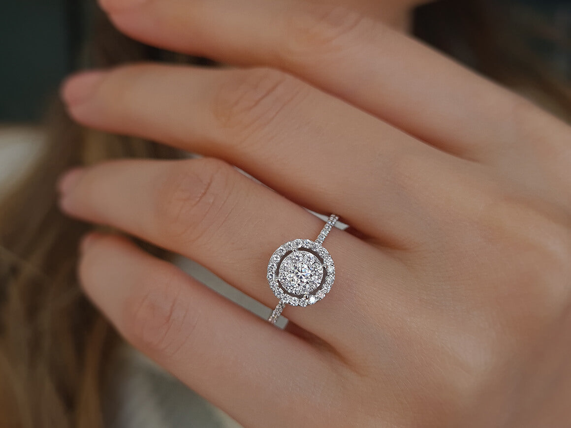 Bague solitaire effet diamant de 3,00 carats
