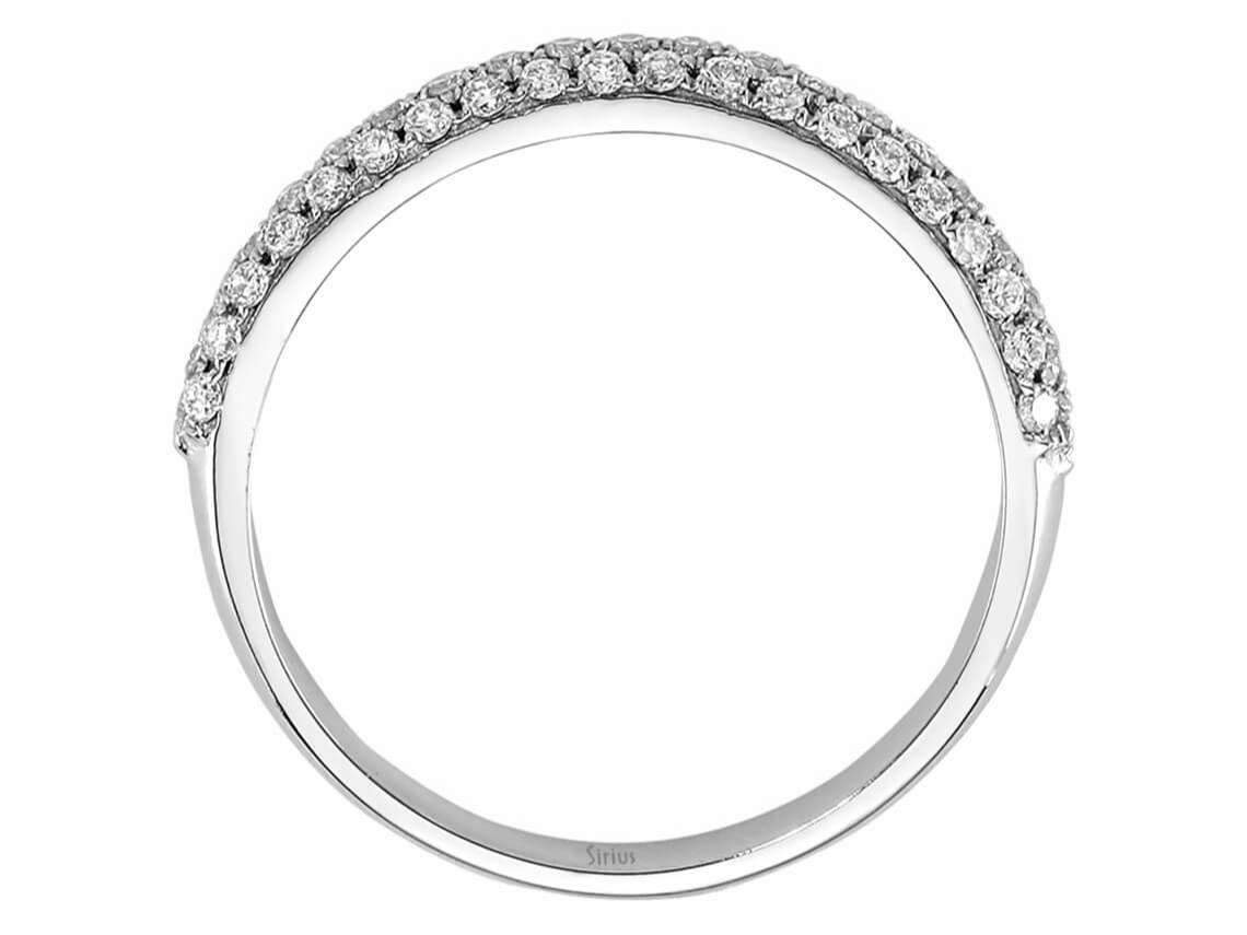Alliance demi-ronde en or blanc 14 carats avec trois rangées de diamants de 0,41 carat