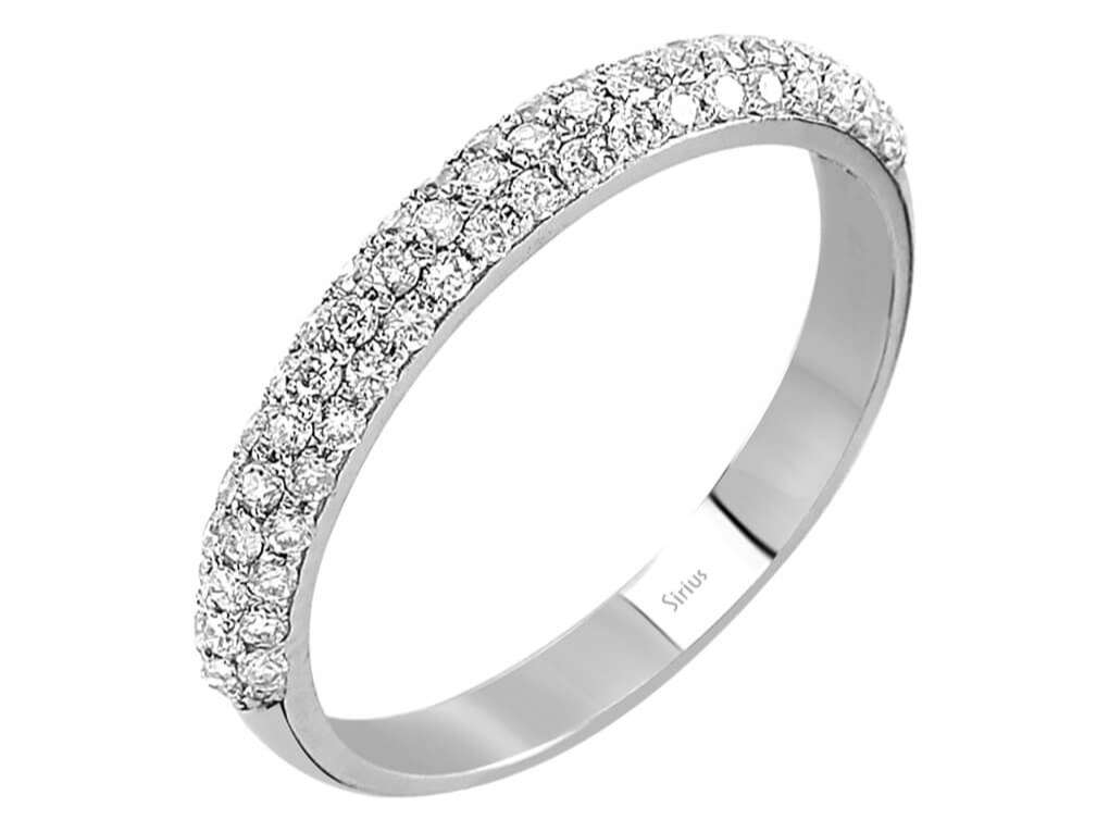 Alliance demi-ronde en or blanc 14 carats avec trois rangées de diamants de 0,41 carat