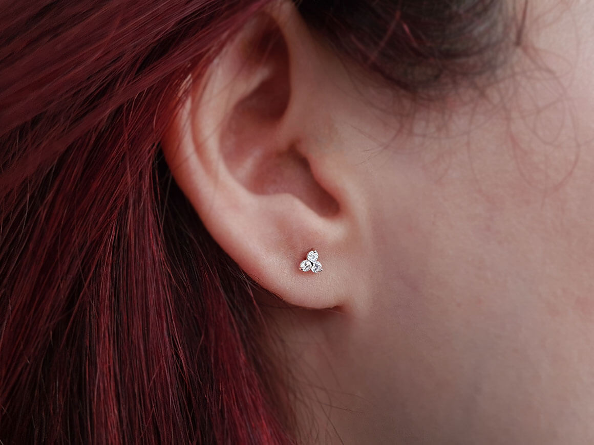 G Farbe 0,19 Karat Diamant Tria Ohrringe in 585er 14 Karat Weißgold - handgefertigter Diamantschmuck aus Feingold | Sirius Diamant