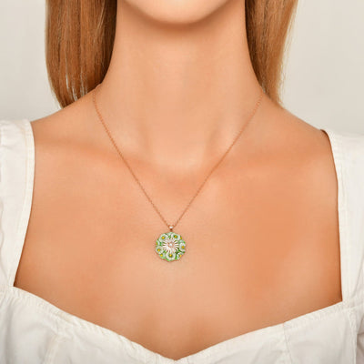 daisy necklace