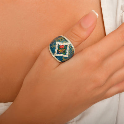 Ring with bird motif