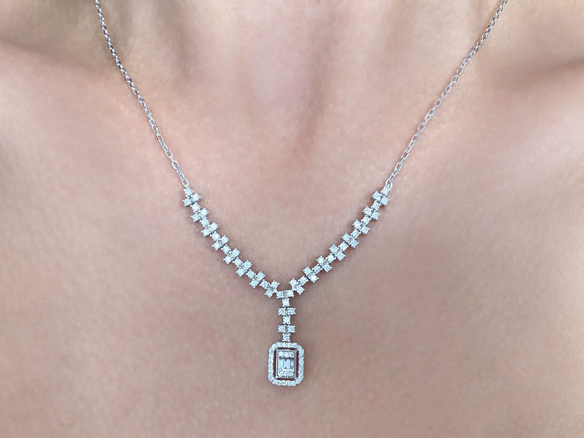 Baguette diamond light path necklace
