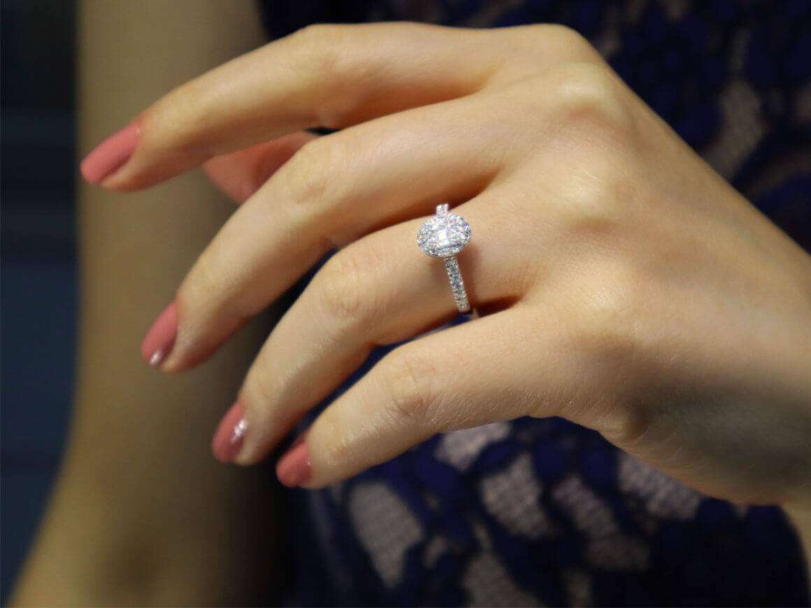 0.43 carat baguette diamond ring