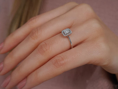 F Color 0.16 Carat Baguette Diamond Ring