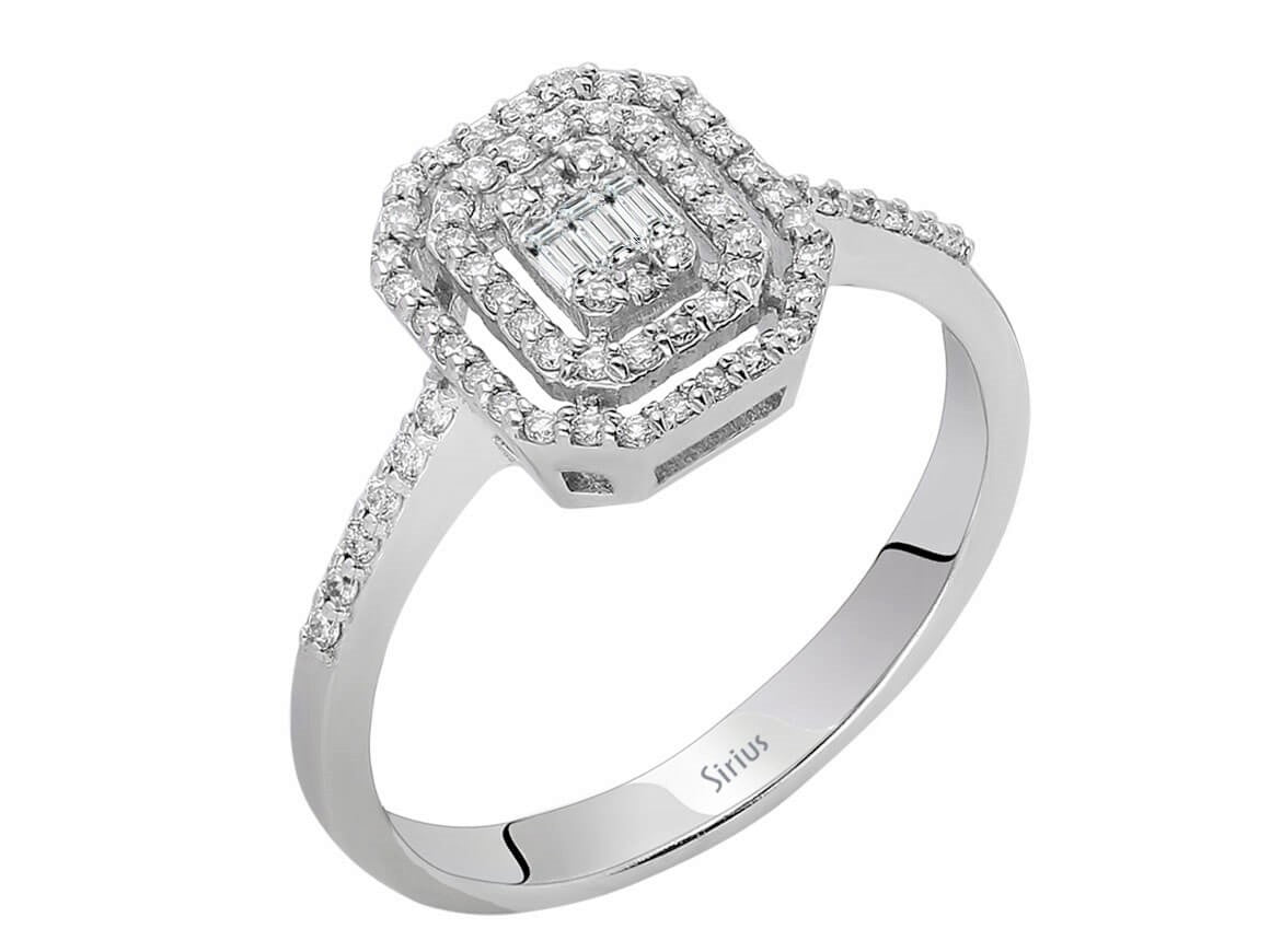 E Color 0.24 Carat Baguette Diamond Ring