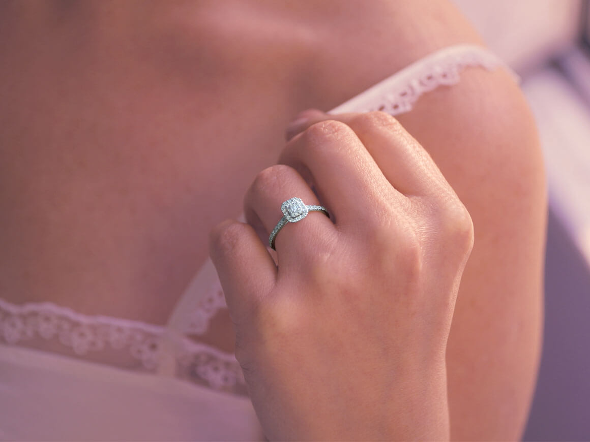 F color 0.32 carat baguette diamond ring in 14K white gold