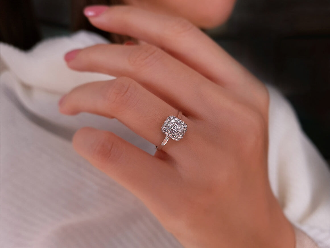 Bague en diamant baguette de 0,16 carat 