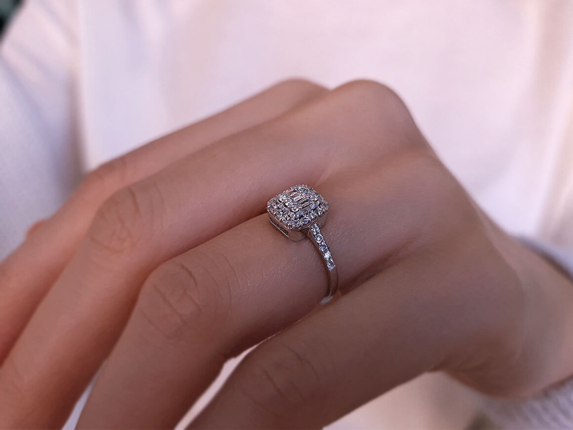 0.25 Carat Baguette Diamond Ring