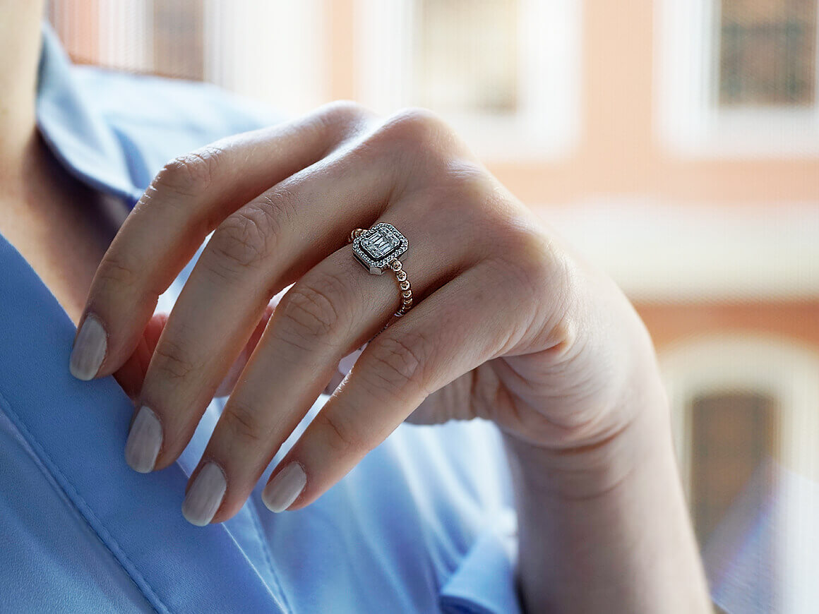 Bague en diamant baguette de 0,42 carat 