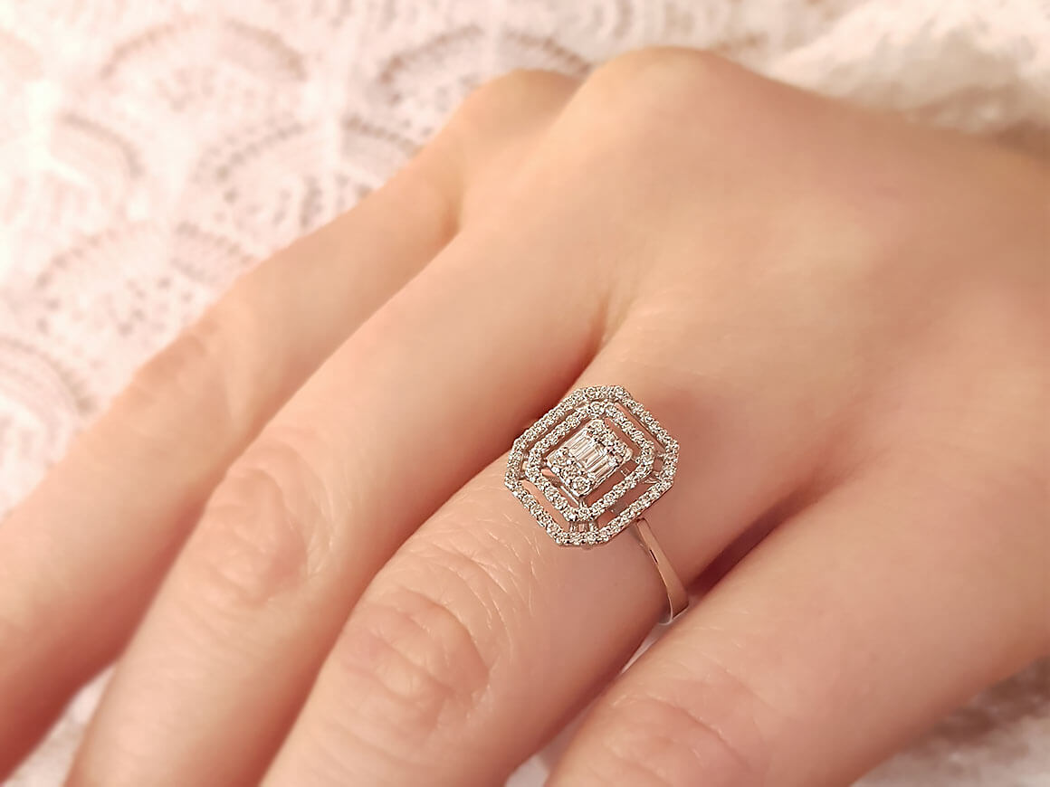 Bague en diamant baguette de 0,25 carat 
