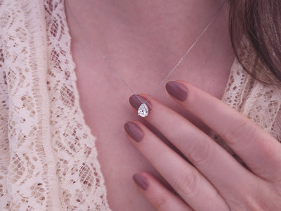 Gemma necklace with white topaz