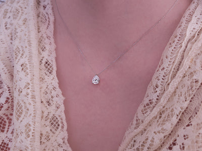 Gemma necklace with white topaz