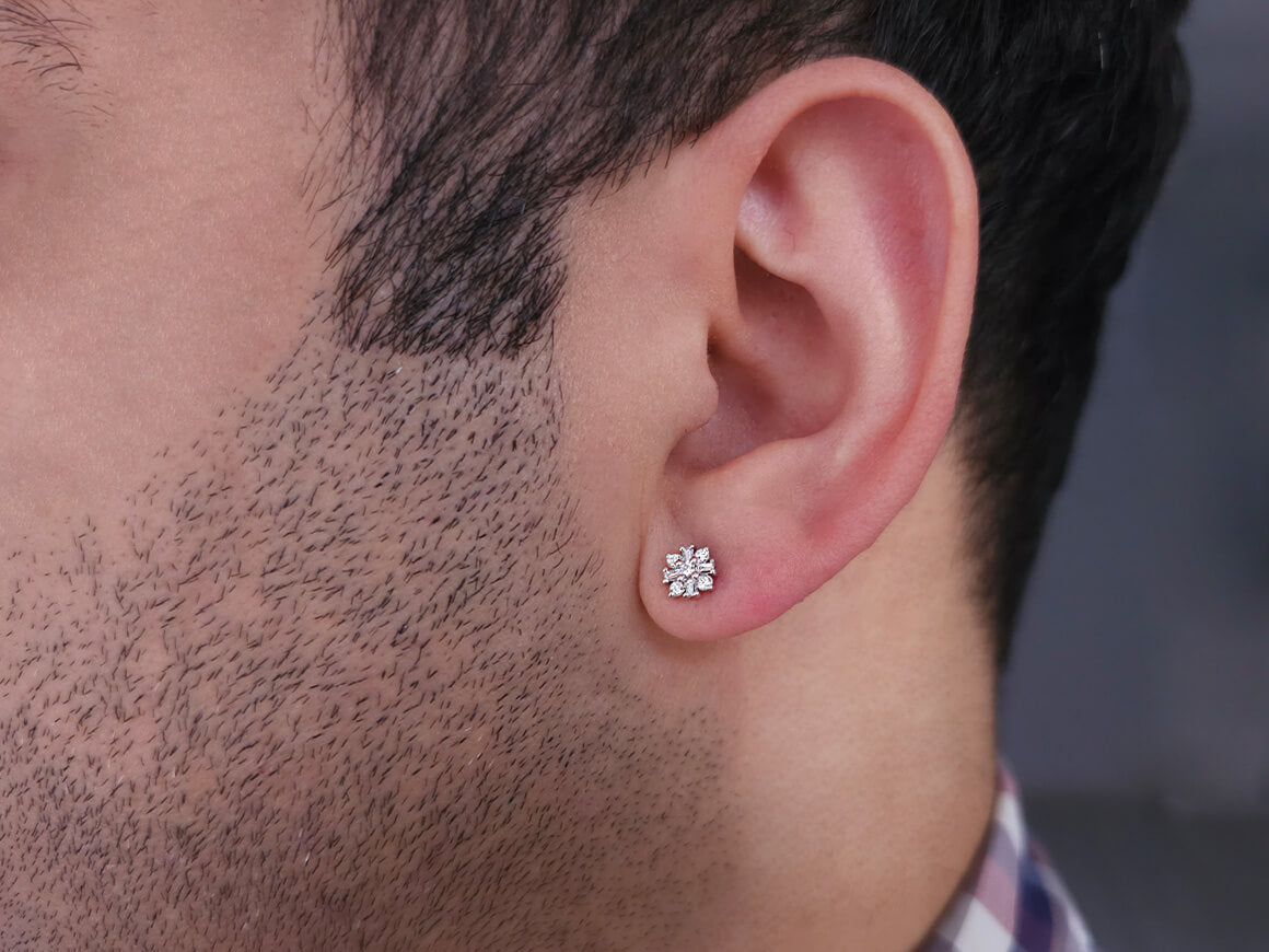 Capella-Stern-Baguette-Diamant-Herrenohrring - handgefertigter Diamantschmuck aus Feingold | Sirius Diamant
