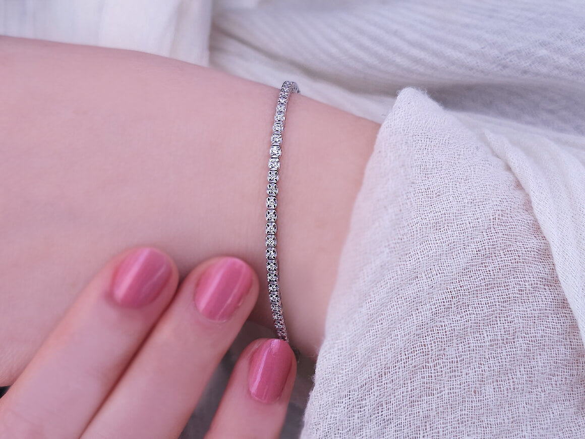 Coruscus Diamant-Wasserweg-Armband - handgefertigter Diamantschmuck aus Feingold | Sirius Diamant