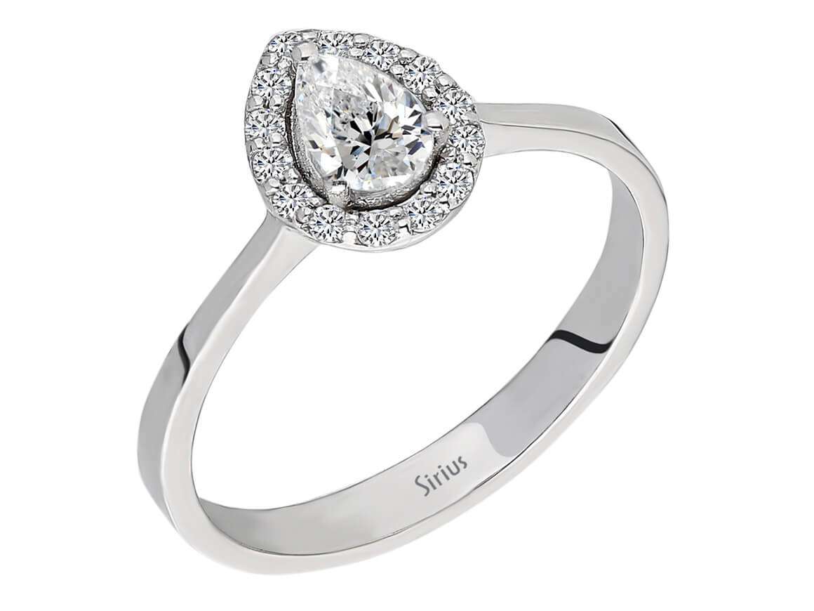 Total 0.68 Carat Pear Cut Diamond Ring