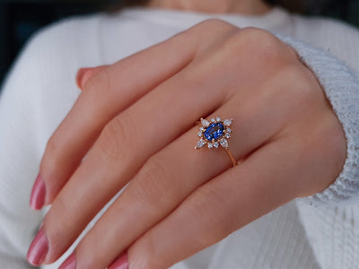 Drop Diamond and Oval Sapphire Spica Star Ring