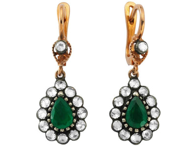 Diamond earrings with drop-shaped emeralds