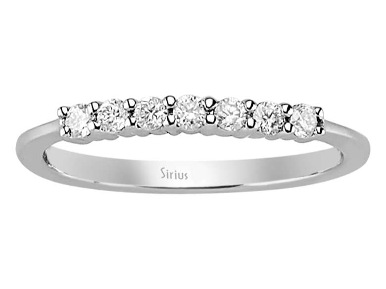 0,14 Carat 7 Diamanten Allianz - handgefertigter Diamantschmuck aus Feingold | Sirius Diamant