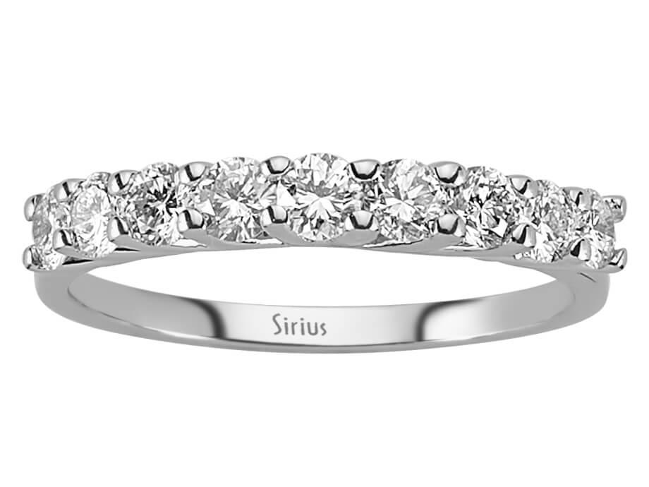 0.81 carat diamond 9 diamond alliance in 14 K white gold