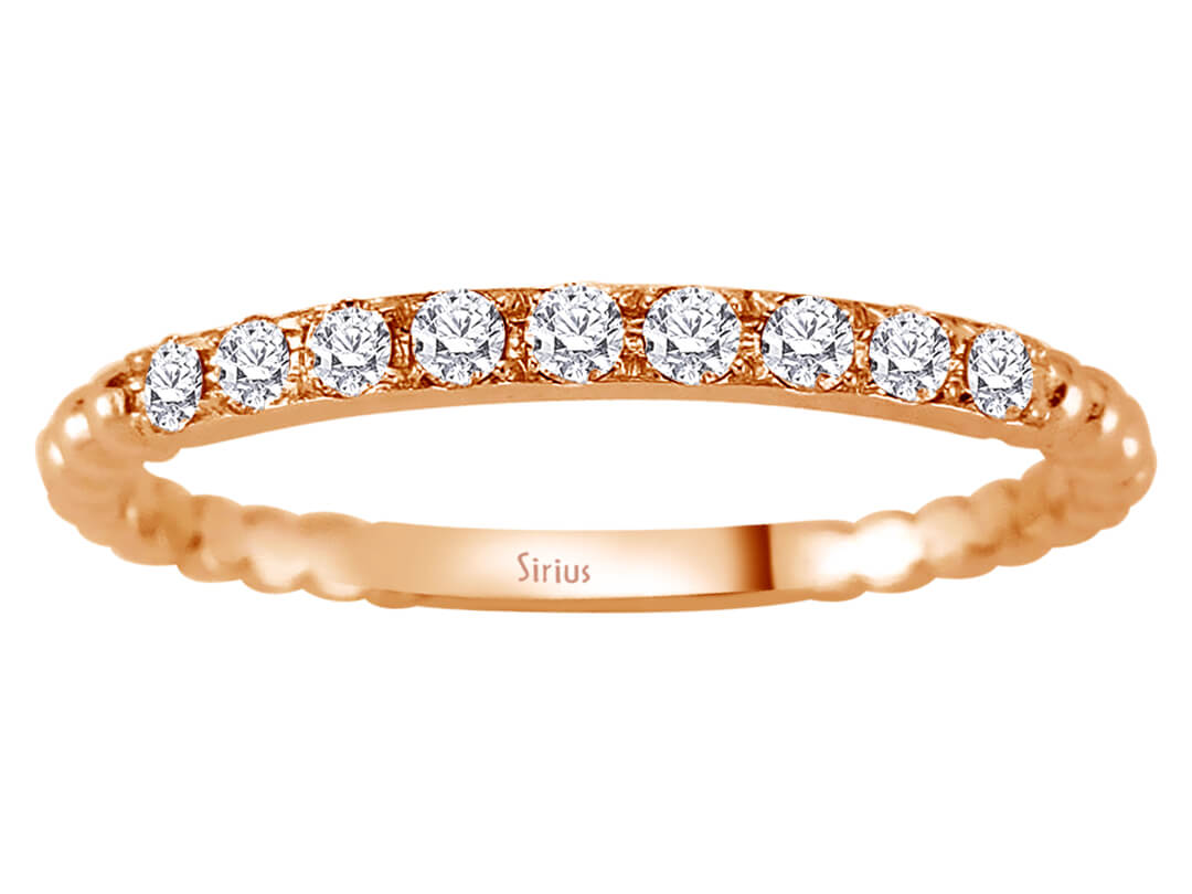 0,19 Carat 9 Diamanten Allianz in 14 K Rotgold - handgefertigter Diamantschmuck aus Feingold | Sirius Diamant