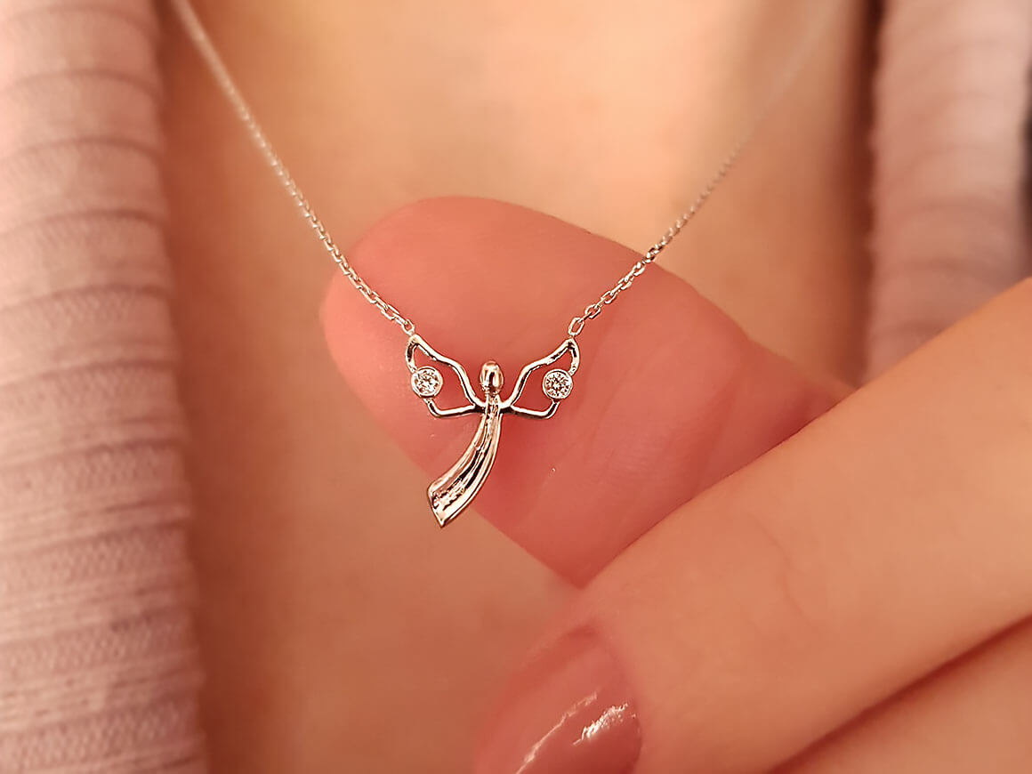 Diamant Engel Collier - handgefertigter Diamantschmuck aus Feingold | Sirius Diamant