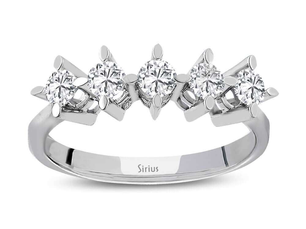 0,55 Carat Diamant 5 Diamanten Allianz – handgefertigter Diamantschmuck aus Feingold | Sirius Diamant