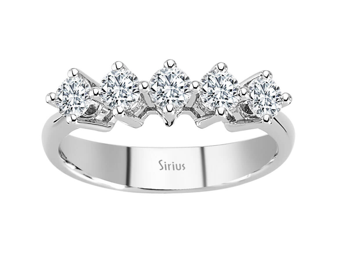 0,83 Carat 5 Diamanten Allianz in 585er 14 Karat Weißgold - handgefertigter Diamantschmuck aus Feingold | Sirius Diamant