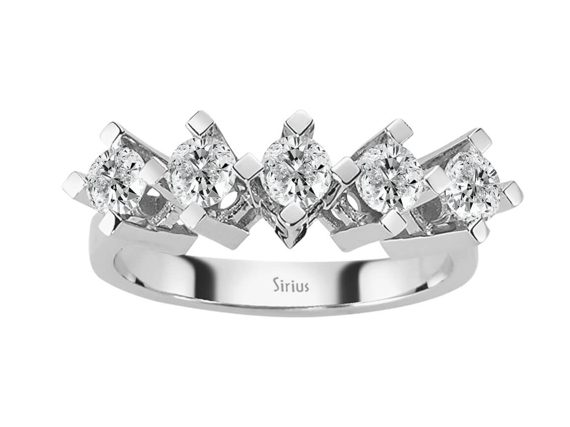 0,95 Karat Diamant 5 Diamanten Allianz - handgefertigter Diamantschmuck aus Feingold | Sirius Diamant