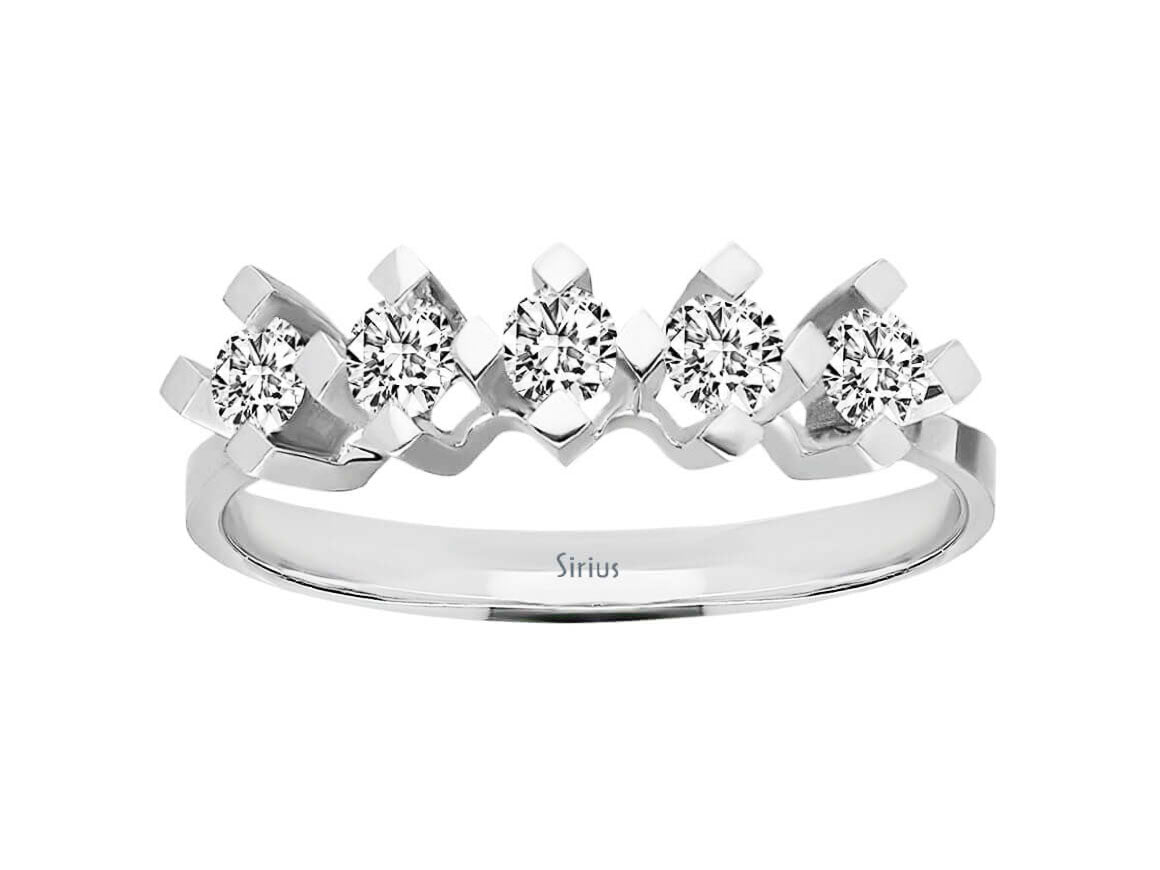0,60 Carat 5 Diamanten Allianz - handgefertigter Diamantschmuck aus Feingold | Sirius Diamant