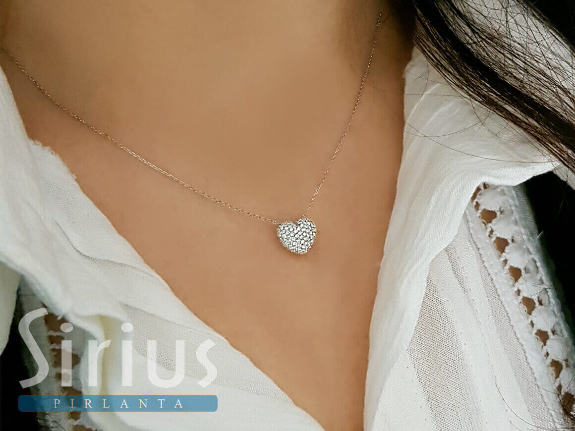 0,49 Karat Diamant Herz Collier in 585er 14 Karat Weißgold - handgefertigter Diamantschmuck aus Feingold | Sirius Diamant