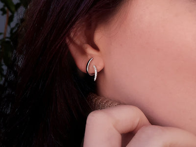 Diamond Fi hoop earrings in 14 carat white gold
