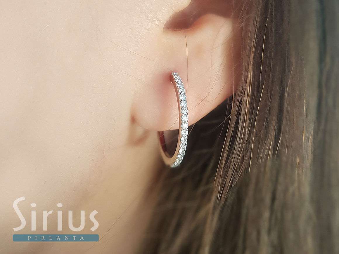 0,84 Karat Diamant Creolen - handgefertigter Diamantschmuck aus Feingold | Sirius Diamant