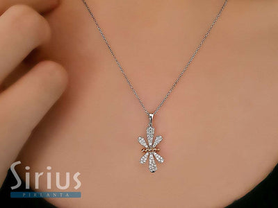 Diamond bow necklace in 18 carat white gold
