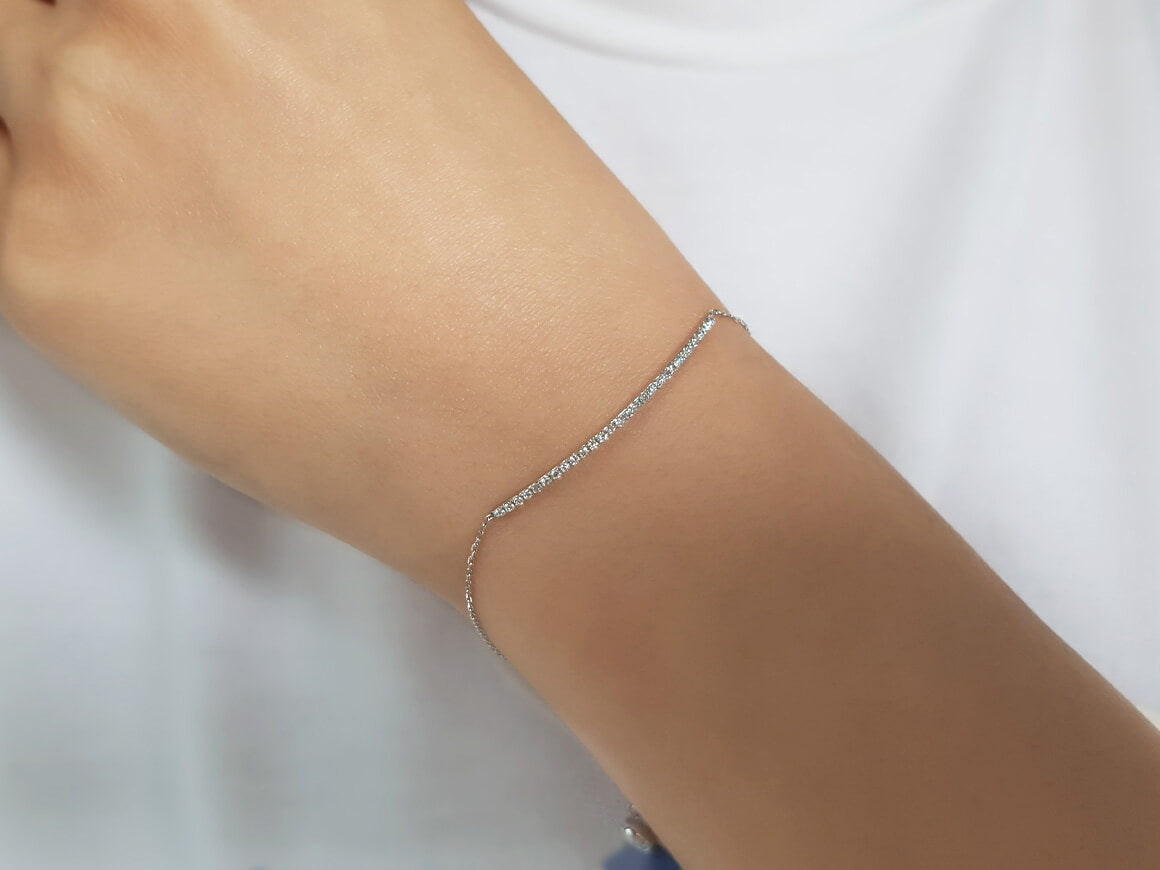 0,17 Karat Diamant Tennis Armband in 14 K Weißgold - handgefertigter Diamantschmuck aus Feingold | Sirius Diamant