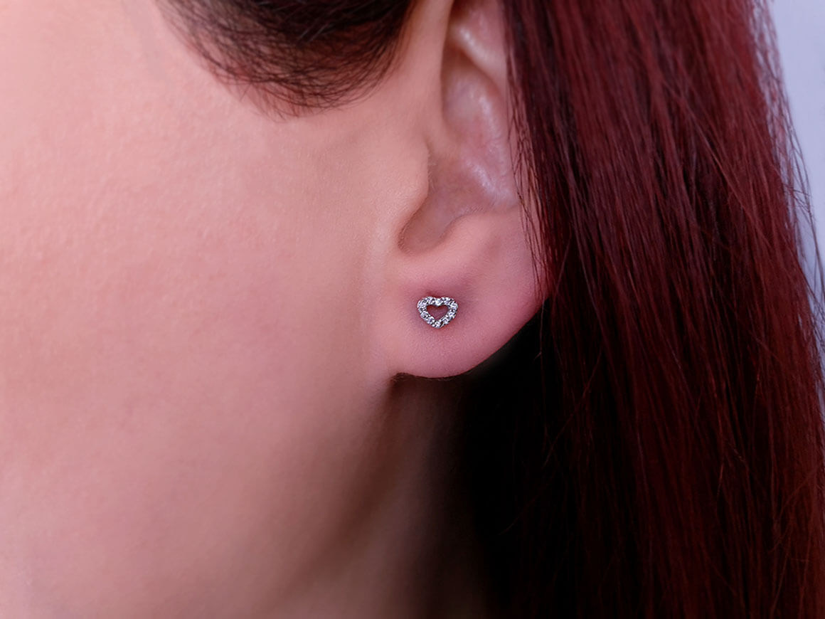 Diamant Klein Herz Ohrringe - handgefertigter Diamantschmuck aus Feingold | Sirius Diamant