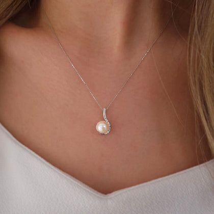 Diamant und Perle Collier in 14 Karat Weißgold - handgefertigter Diamantschmuck aus Feingold | Sirius Diamant