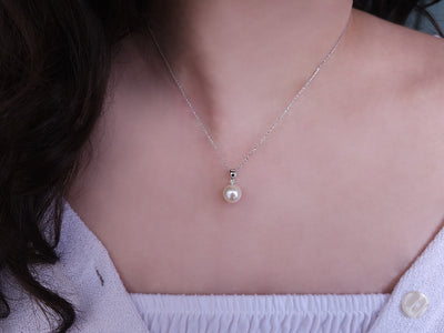 Diamond and pearl necklace