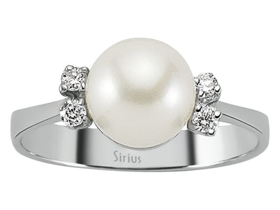 Diamond and pearl ladies ring
