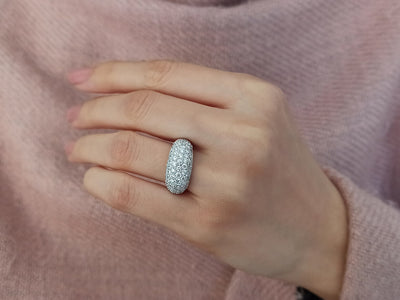 Total 1.05 carat diamond half round alliance