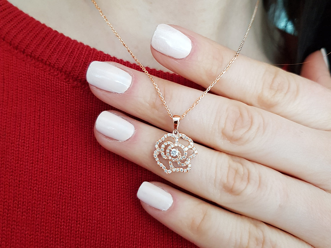 0,36 Karat Diamant Rosenmotiv Collier in 585er 14 K Rotgold - handgefertigter Diamantschmuck aus Feingold | Sirius Diamant